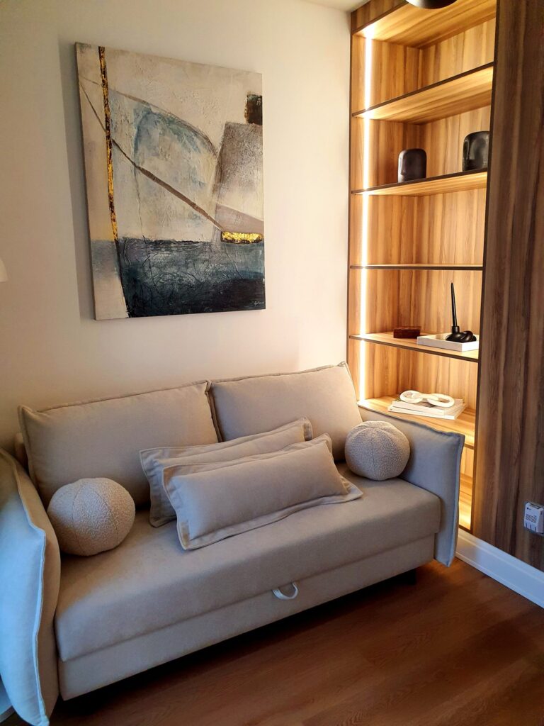Apartament 10 th Floor Baltic View w Międzyzdrojach - kanapa